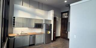 219 North Main Street Gallery 1