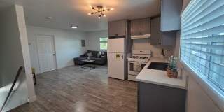 1114 3/4 W. 55th St. 1114 3/4 W. 55th St. Gallery 1