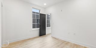 943 Washington Avenue Gallery 14
