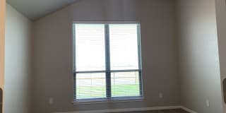 1329 Aurora Grove Bend Gallery 15