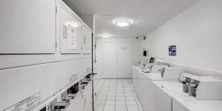 1212 Guadalupe Street Gallery 17