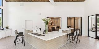 Accent Suwanee Creek Gallery 12