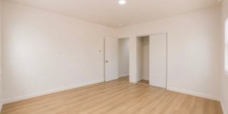 4723 Arlington Avenue Gallery 24