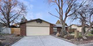 Pet-Friendly Newly Remodeled 3-Bedroom Home in South West Boise with Granite Counters, Gas Fireplace  Attached 2-Car Garage Gallery 1