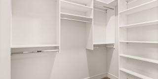 1810 North Wells Street Gallery 19