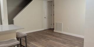 Light & bright and move in ready, updated townhome in Oakwood Villas. Gallery 10