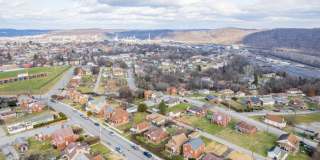 SCORE 50% OFF 1ST MONTH'S RENT IF SIGNED BY APRIL 10! Amazing 2 bedroom home in Clairton available April 15! Gallery 6