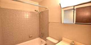 SHORT TERM RENTAL FOR SPRING 2026! 3 Bedroom, 2 Bathroom Penthouse Condo Gallery 13