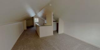 Charming Three Bedroom Home with Large Fenced Yard - Nevada St Gallery 21