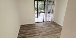 Beautiful Garden Apartment, Move in Condition Gallery 16
