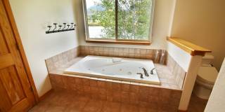 Winter Seasonal Rental- 172 Robin Drive Gallery 13