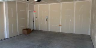 14805 Willow Street Gallery 19