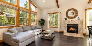 Stunning Fully Furnished 4-Bedroom Home with Amazing Views, EV Charger & Solar in Big Bear! Gallery 5