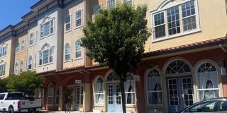 Spacious 3 - Bedroom / 2.5 Bath Condo in Desirable Town Green Village Gallery 1