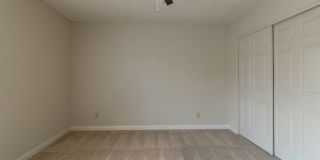Courtyard Apartments Gallery 23