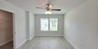 3-Bedroom End Unit Townhome Gallery 8