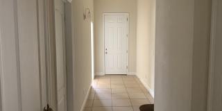 Beautiful 4/3 with fenced yard in Hunters Creek! Available August 2026 Gallery 14