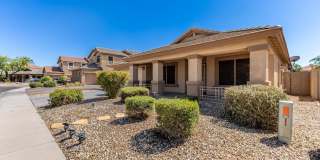 2313 W Straight Arrow Lane Gallery 1