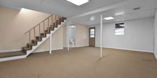 Pet Friendly Three Bedroom with Basement! Gallery 18