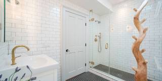 351 W 30th Street Gallery 10