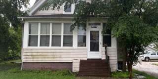 Classic 3 Bedroom Home With Character and Space in Galesburg! Gallery 1
