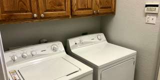 3BR/3BA House Near Campus Gallery 21