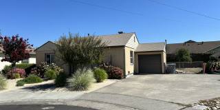 Charming 2 bedroom/1 bath in Petaluma Gallery 1