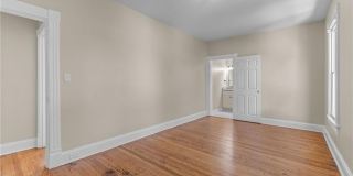 1611 McDaniel Street Gallery 20
