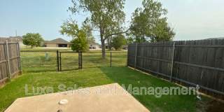 749 SW 14th St Gallery 33