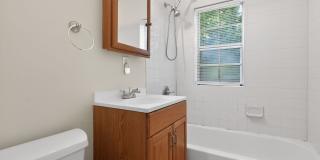 Simply Beautiful, Spacious 2 Bd/1Bth Condo on 50 acres of parklike setting w/ winding paths! Gallery 15