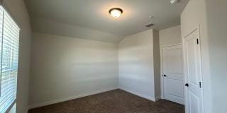 3/2.5/1.5 /Includes Fridge, Washer & Dryer / Oversized 1 Car Garage / Fenced in Yard /  NBISD Gallery 18