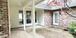 3BD/2BA House Off Perkins between Bluebonnet and Siegen. Gallery 5