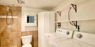 Charming Townhome in Bellevue's Newport Hills Community Gallery 9