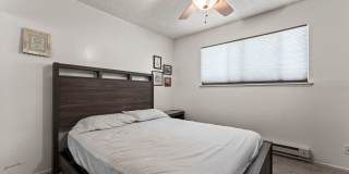 Charming 2 bedroom unit in Sparks Gallery 18