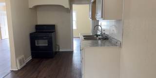 Spacious 5-Bedroom Home with Detached Garage Gallery 21