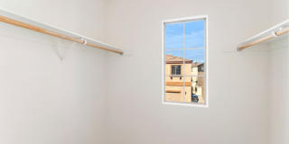 Gated Community Living with Vaulted Ceilings, Loft & Private Courtyard! Gallery 17