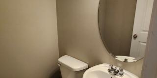 Spacious 3 Bedroom Home with 2-Car Garage in Union City! Gallery 5