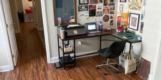 Renovated 2BD off St Charles Ave with Laundry Gallery 5