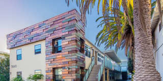 The Clover Gallery 1