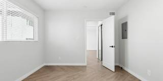 6175  Canterbury Gallery 18