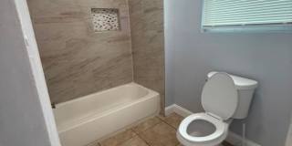 Fully Renovated 3/1 first floor single family home available for Immediate rent! Gallery 26