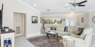 1127 E Seminole Avenue unit: 15C Gallery 1