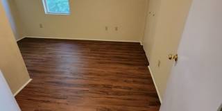 Quaint home located in City Limits Gallery 4