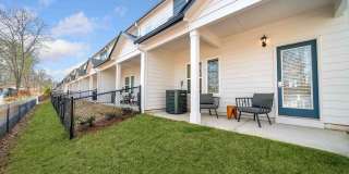 The Refinery at Sugar Hill Apartments and Townhomes. Gallery 24