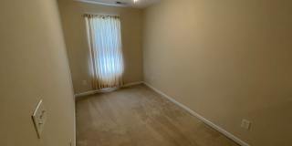 Beautiful 2 bed 2.5 bath brick townhome in Apex Gallery 16