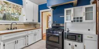 Charming 3-Bedroom Home Near Fontenelle Park Gallery 21