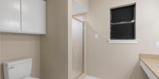 Charming Newly Remodeled Rental Home in a Quiet Neighborhood Gallery 28