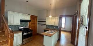 Beautifully Preserved 4 Bed | 2 Bath House in Saint Paul Beautifully Preserved 4 Bed | 2 Bath House in Saint Paul Gallery 1