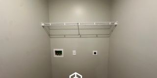 7916 Macon Road Gallery 8
