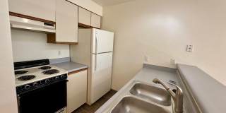 Available in August - 816 20th St. #102! Gallery 4
